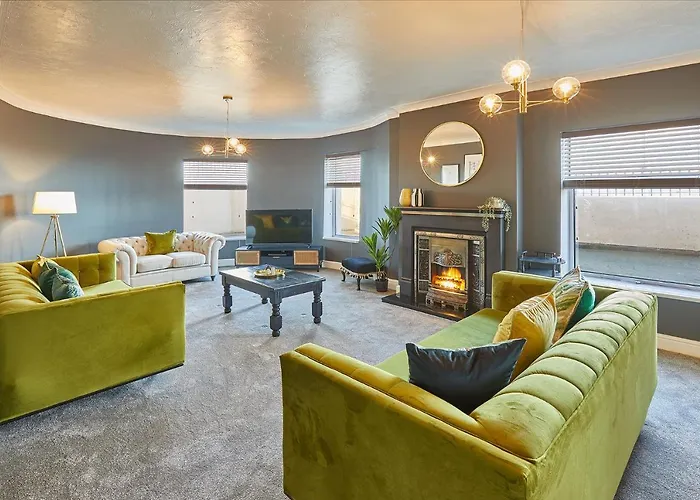 Host & Stay - Regency Mansions Apartment